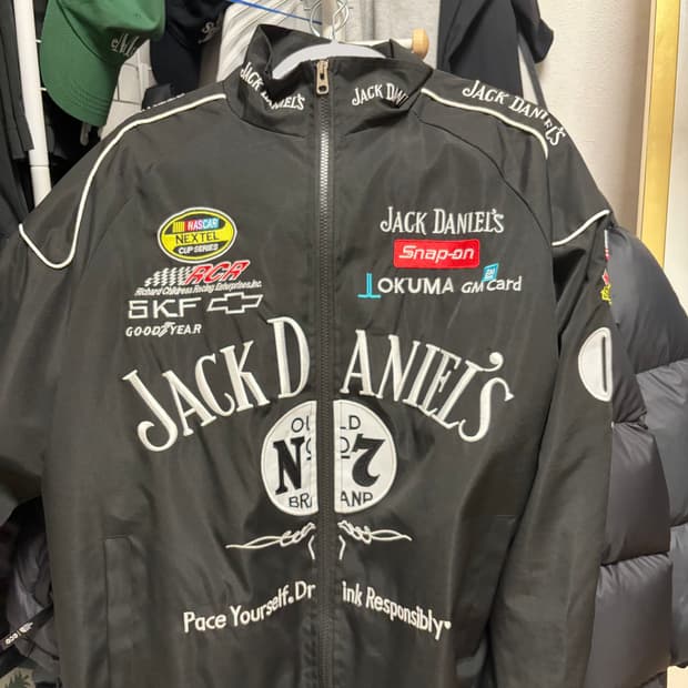 잭 다니엘 레이싱 바람막이