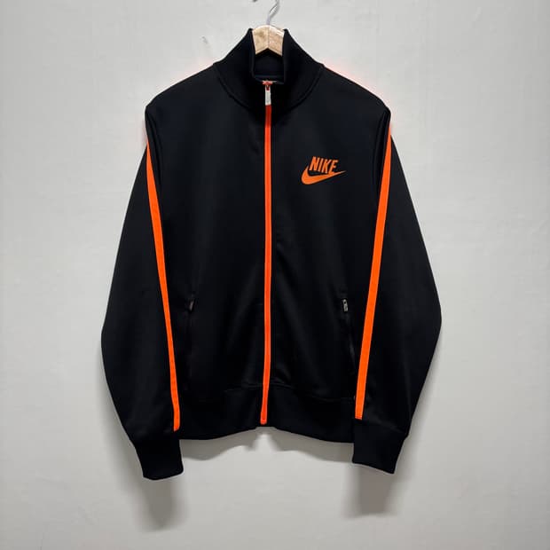 나이키 블랙 오렌지 트랙탑