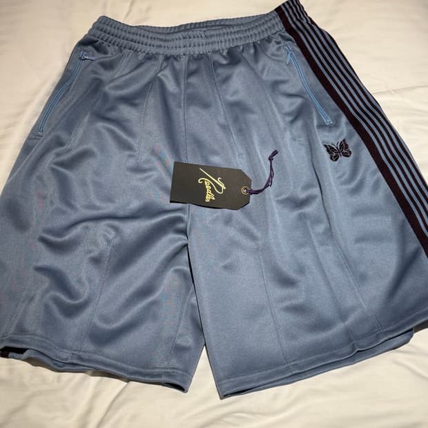 니들스 트랙팬츠 반바지