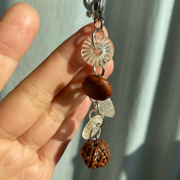 vintage button keyring_clear