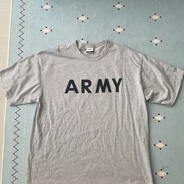 아웃스탠딩 반팔 army