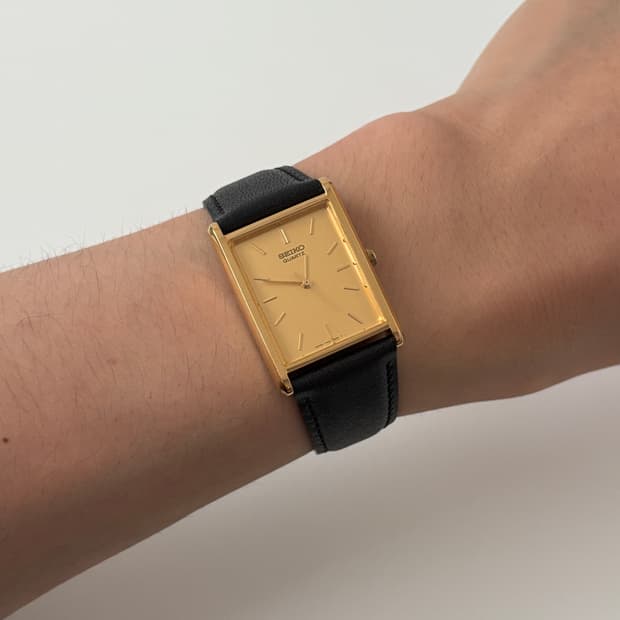 90s gold tank case quartz