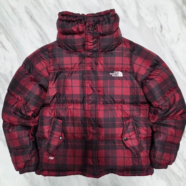 노스페이스 여성 체크 700 구스다운 눕시 패딩
