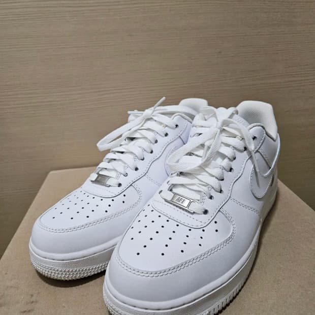 나이키 에어포스 260