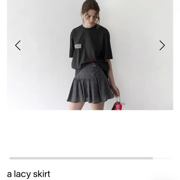haag 헤이그 lacy skirt