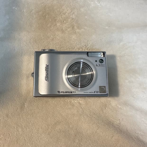 후지필름 파인픽스 f10fd 디카/디지털카메라 
