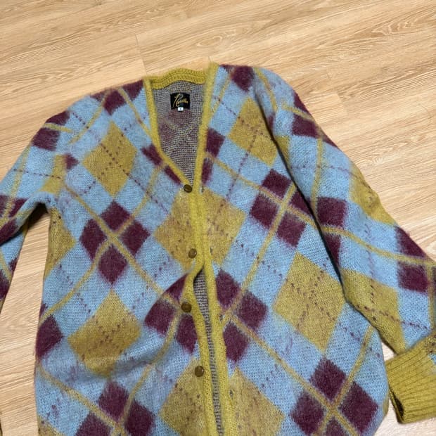 니들스 모헤어 가디건 s