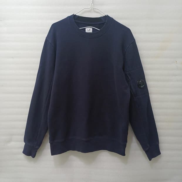 정품 CP 컴퍼니 렌즈 맨투맨 라운드 티 남성 M 봄 가을 사랑봉봉