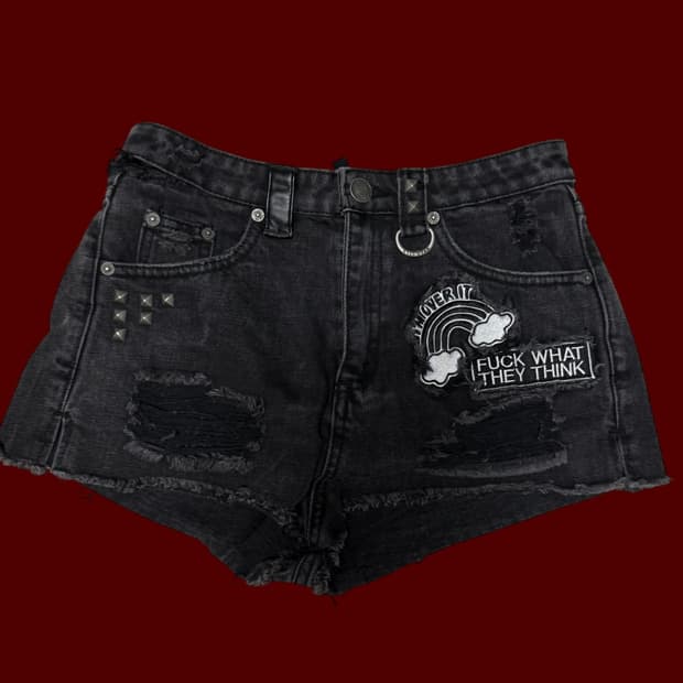 killstar 뉴고스 패치 데님 숏츠