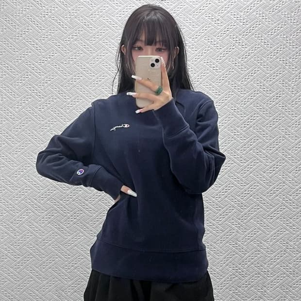 챔피온 리버스위브 모던 캐주얼 자수로고 맨투맨 M C10747