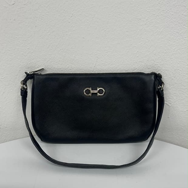 페라가모 은장 간치니 미니백