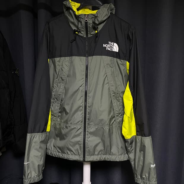 노스페이스 하이드레날린 바람막이 카키 M
