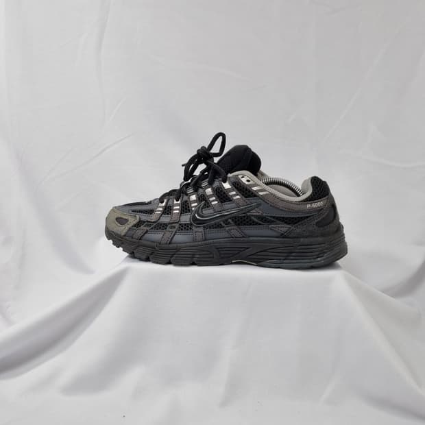 255 나이키 p 6000 스웨이드 앤트러사이트 스니커즈