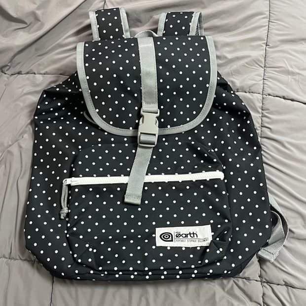 디얼스 도트 백팩