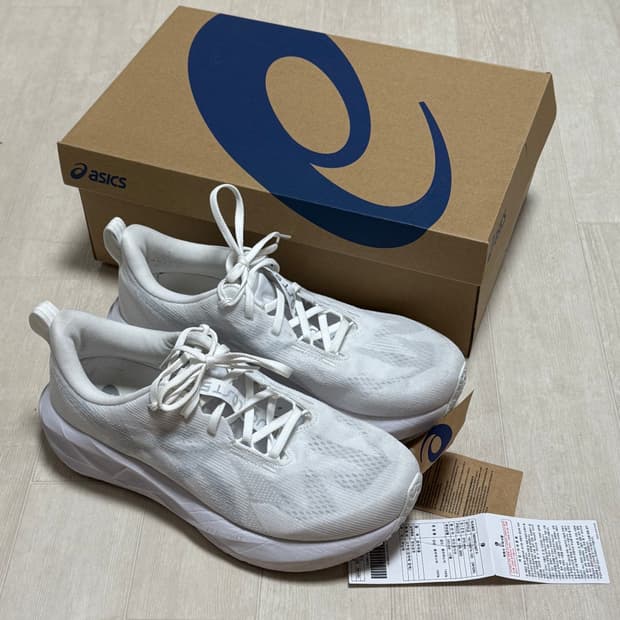 (270) 아식스 노바블라스트 5 화이트 런닝화 