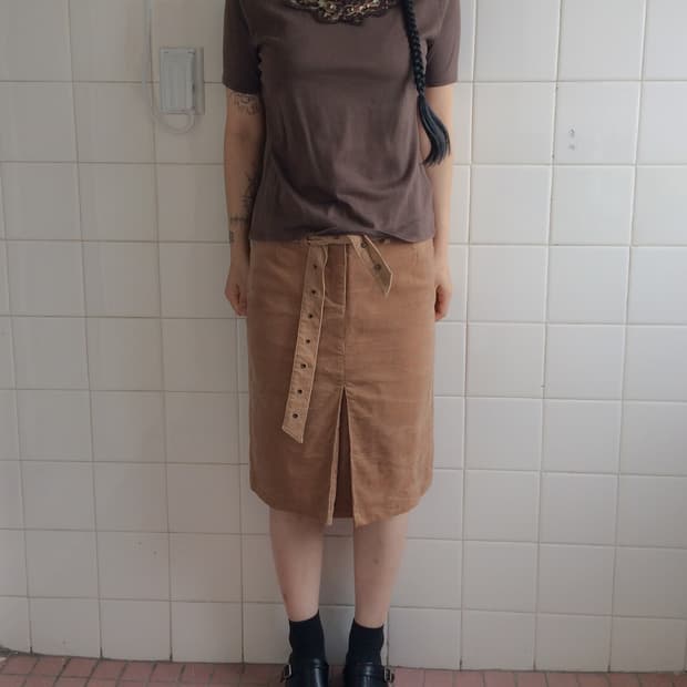 evex krizia neck line point t shirt