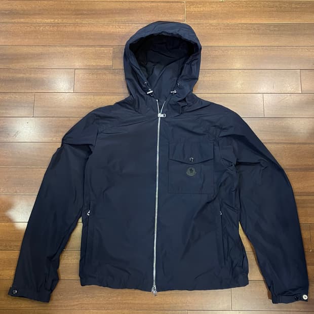 몽클레어  몽클레르 바람막이 점퍼 2사이즈