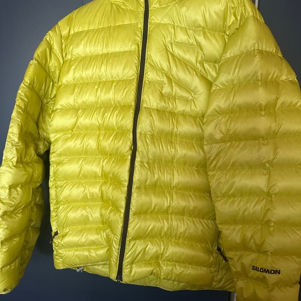 살로몬 경량패딩 라임컬러(L)