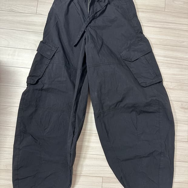 Maximal Ballon Cargo Pants - Black