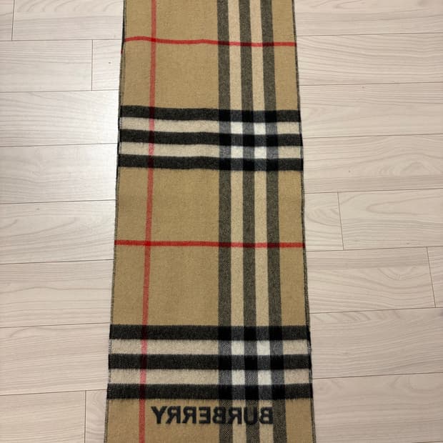 버버리버버리 콘트라스트 체크 캐시미어 머플러