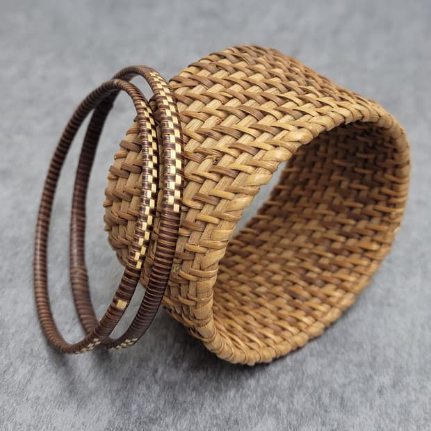 vintage bangle set