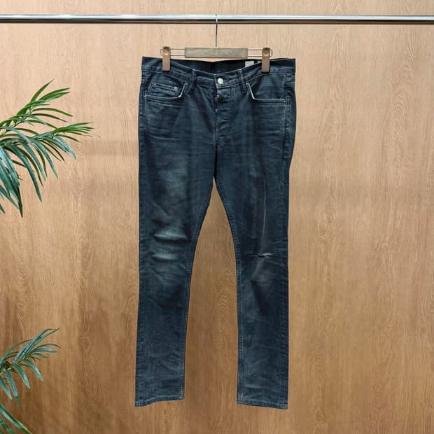 올세인츠 워싱 데님 팬츠 블랙 로고 패치 버튼 클로징 슬림 디테일 그레이