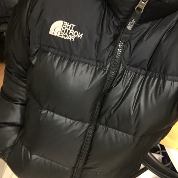 노스페이스 패딩 블랙 700