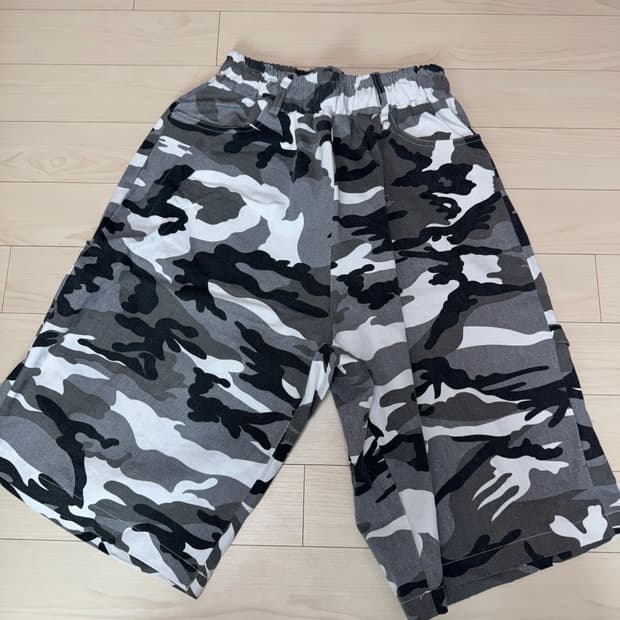 슬로우레코드하우스 카모 버뮤다 팬츠