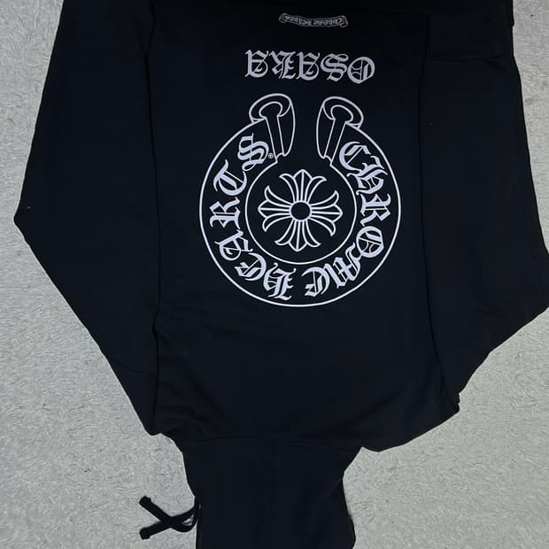 [L] 크롬하츠 홀스슈 오사카 후드티