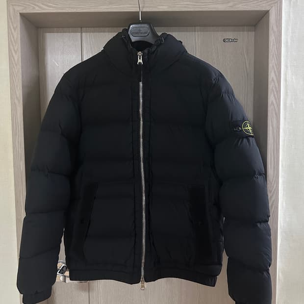 25FW 스톤아일랜드 심리스 터널 블랙 후드 패딩 M