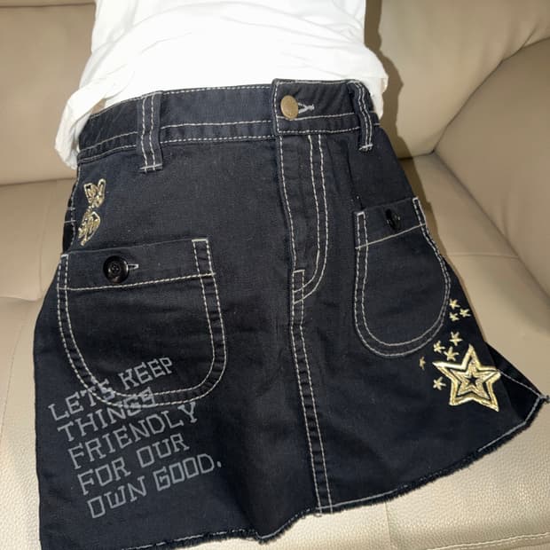 Stitch detail pocket skirt