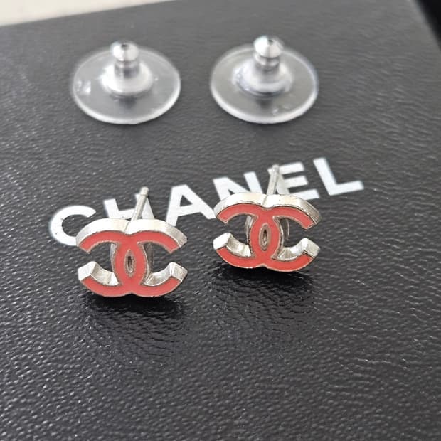 샤넬 CC 로고 빈티지 코랄 귀걸이 [정품/풀박스]