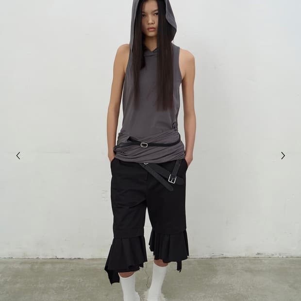 [LCDC] HOODED SLEEVELESS TOP (DARK GREY)