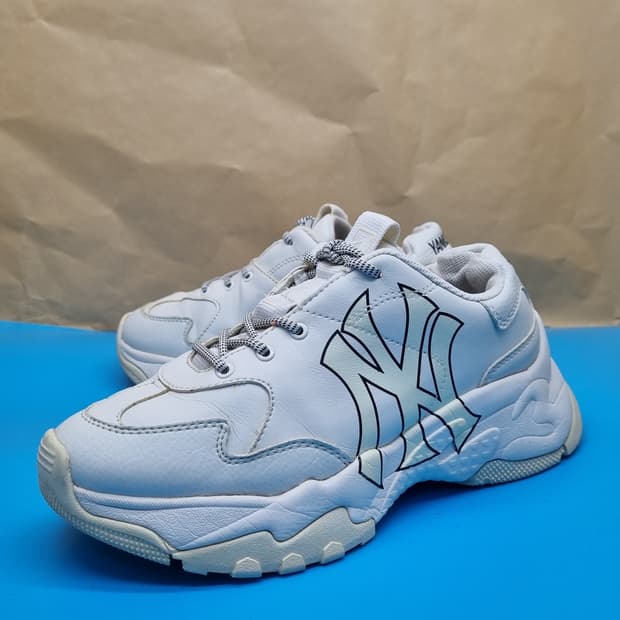 MLB 빅볼청키 뉴욕 여성운동화240 