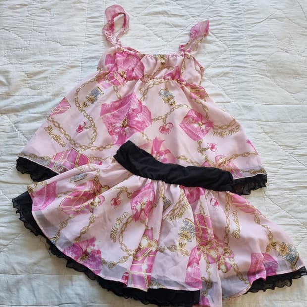 MARS 마즈 핑크 쥬얼리 박스 리본 튜닉 + 프릴 스커트 세트