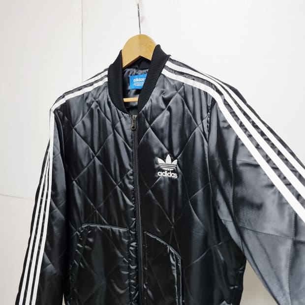 남성 아디다스 불꽃 슈퍼스타 퀼티드 프리미엄 경량 패딩 봄퍼 자켓 점퍼