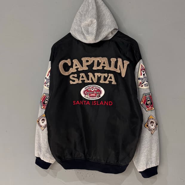 캡틴산타 패치 스타디움 후드 점퍼