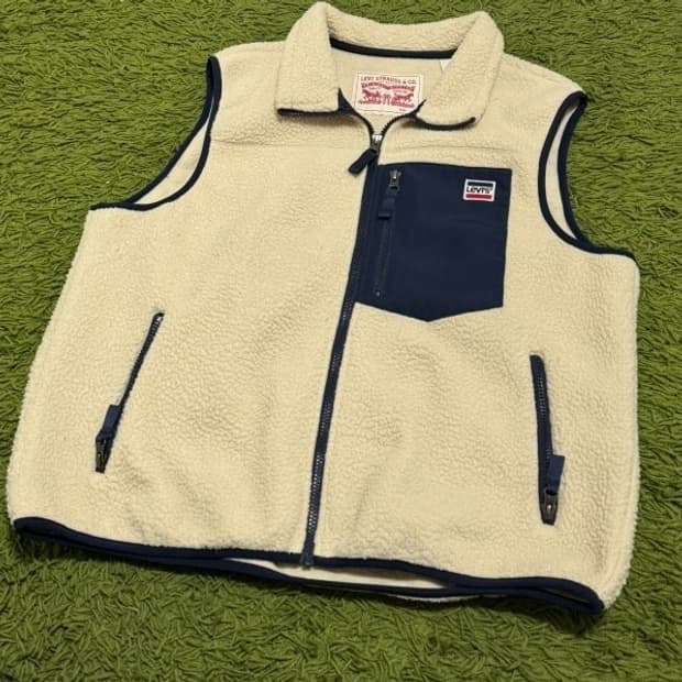 리바이스 아이보리 플리스 조끼 100/L