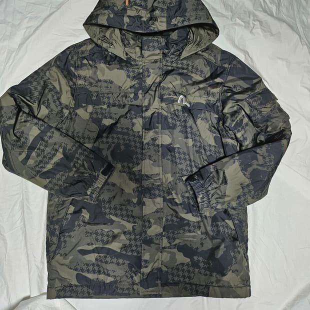 에비수 카모 경량 패딩 L