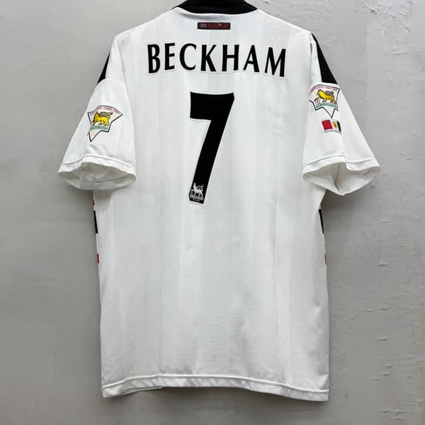 엄브로 97-99 맨체스터 유나이티드 어웨이 리그킷데이비드 베컴