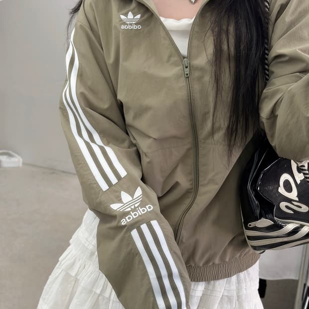 아디다스 올리브카키 락업 트랙탑 