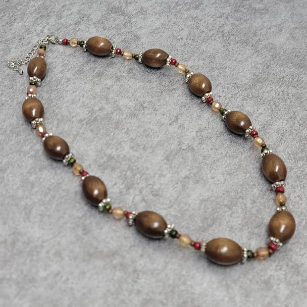 wood vintage necklace
