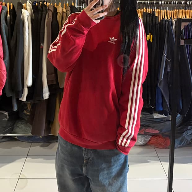 아디다스 레드 삼선 맨투맨