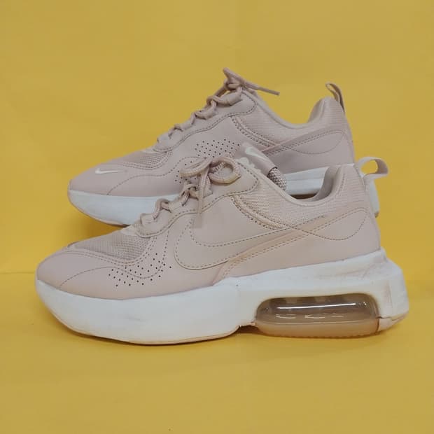 여성 나이키 에어맥스 베로나 베얼리로즈 런닝화, 운동화 (240)