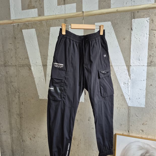 라이프워크 블랙 카고 조거팬츠