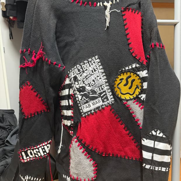 커런트무드 펑크패치 니트