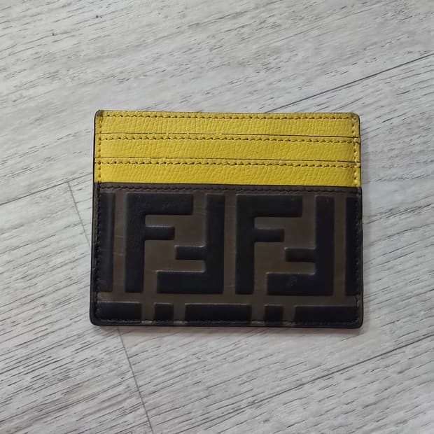 (정품) 펜디 신상 FF 주카 카드지갑 (명품 남자 반지갑)