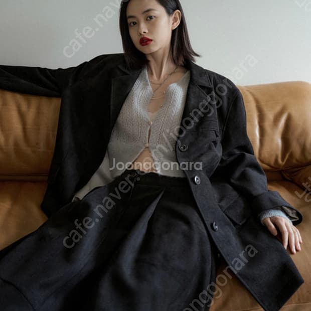 오버듀플레어 스웨이드 자켓 블랙