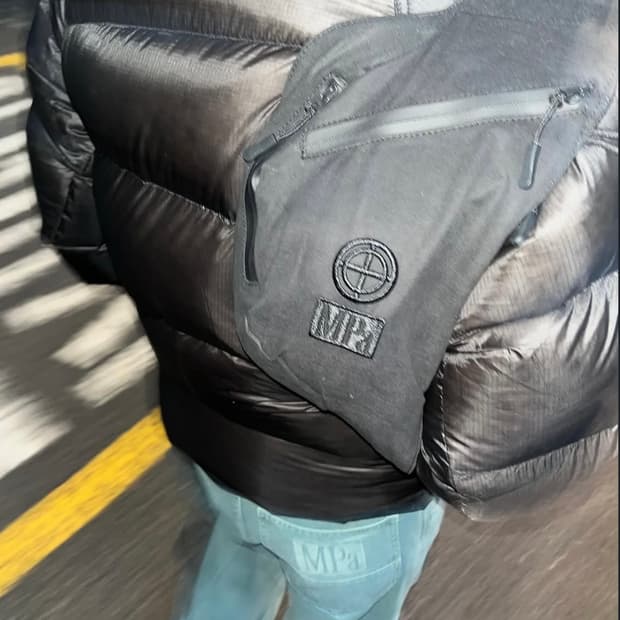 MPa UTILITY SHOULDER BAG