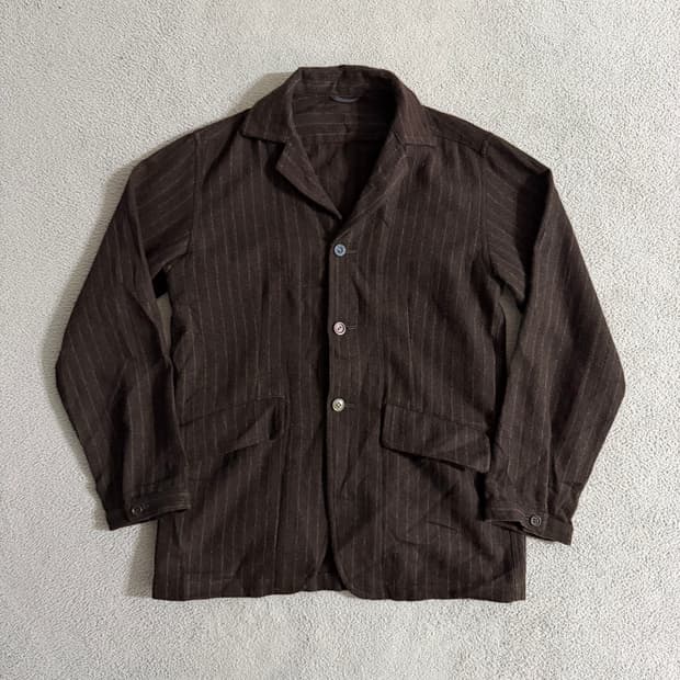 Button detail jacket